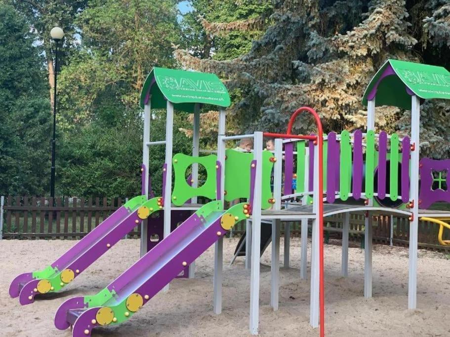 Europa22 "Apartament Delux" Z Wanna - Centrum Miasta Z Widokiem Na Staw Tomaszów Mazowiecki Dış mekan fotoğraf